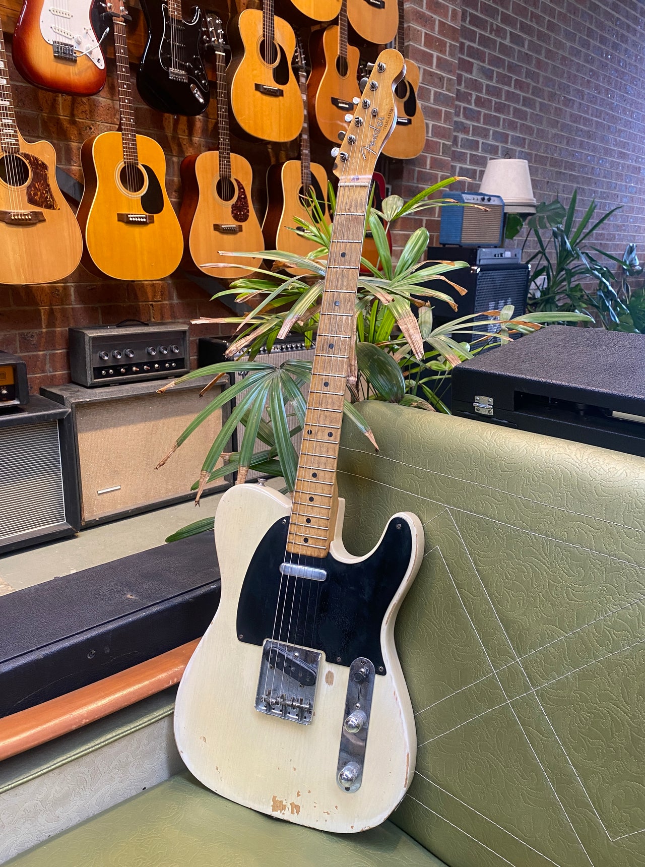 Fender Telecaster 1954 - Blonde With Black Pickguard – Clingan Guitars