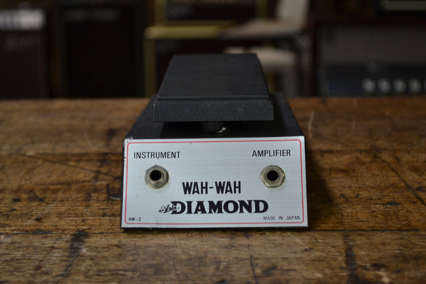 Aria  Diamond Wah Wah 1978 Gray