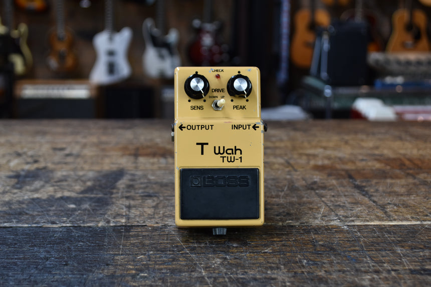 Boss TW-1 T Wah (Black Label) 1980 - Yellow