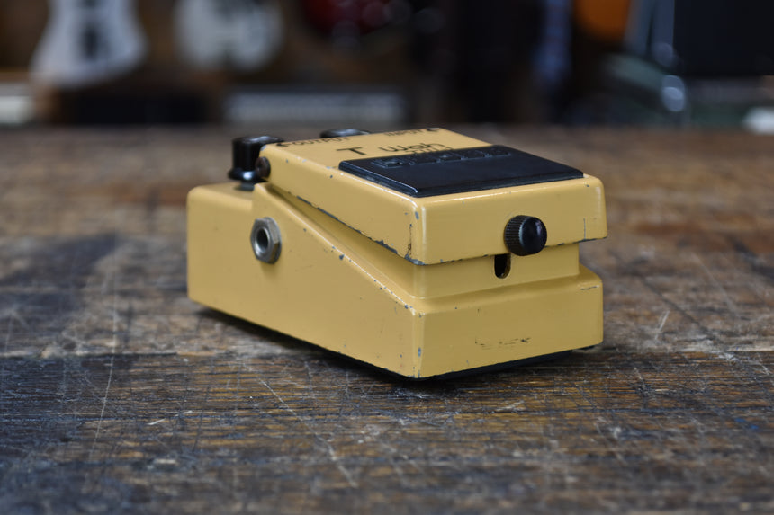 Boss TW-1 T Wah (Black Label) 1980 - Yellow