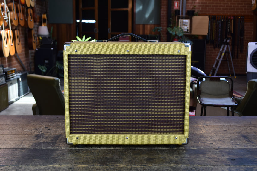 EB Amps US Style 1x12 - Fitted with Lorantz Greenback 50 watt 8 ohm 2000s - Tweed