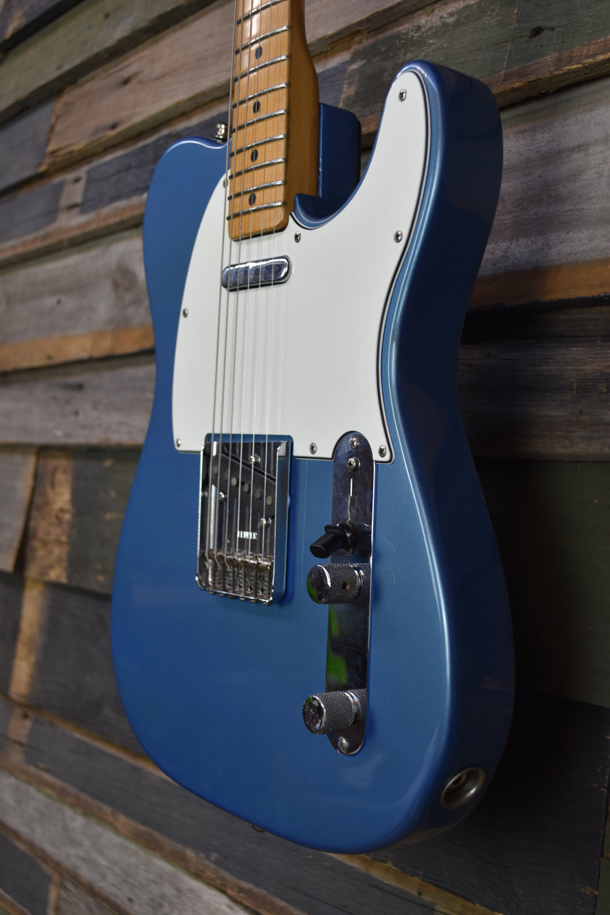 Fender  Telecaster w/ OHSC 1975 Lake Placid Blue