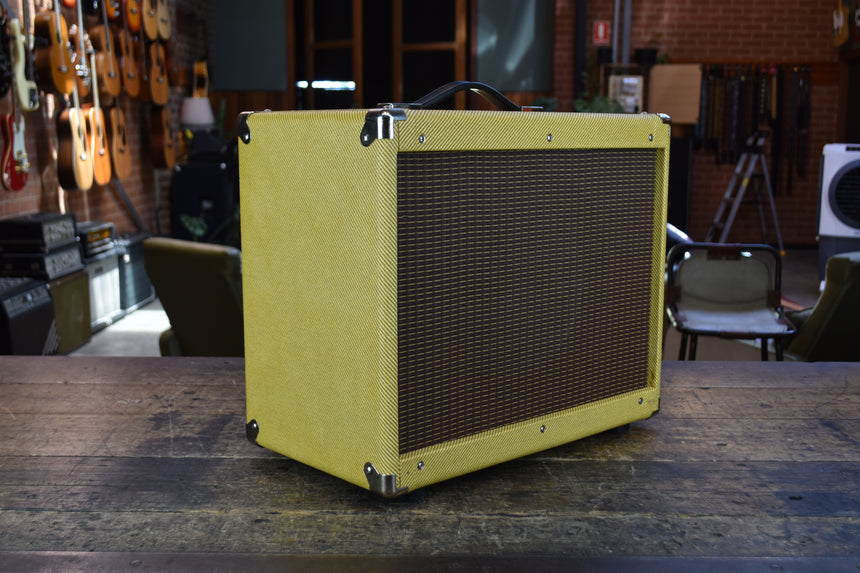 EB Amps US Style 1x12 - Fitted with Lorantz Greenback 50 watt 8 ohm 2000s - Tweed