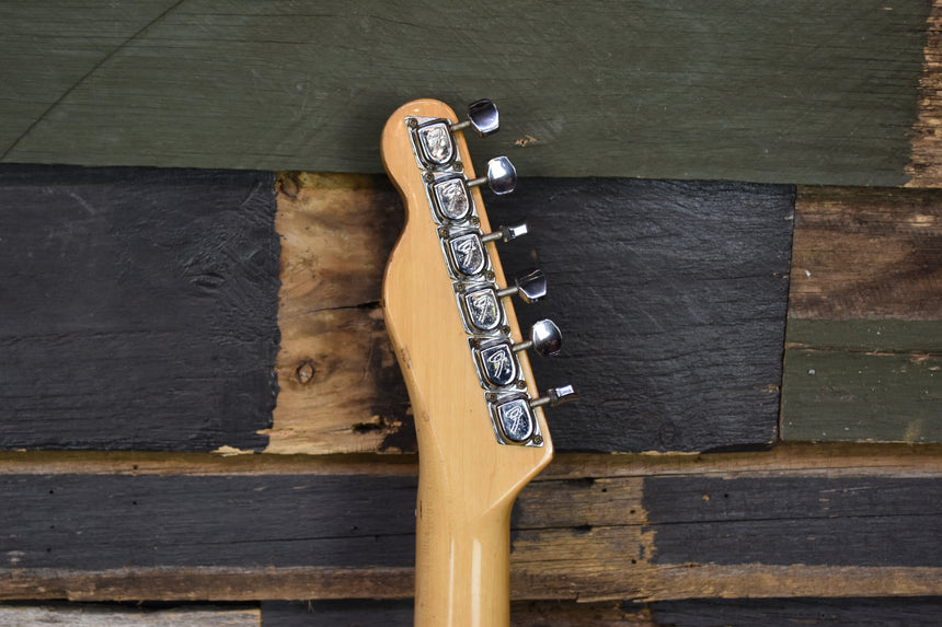 Fender  Telecaster w/ OHSC 1975 Lake Placid Blue