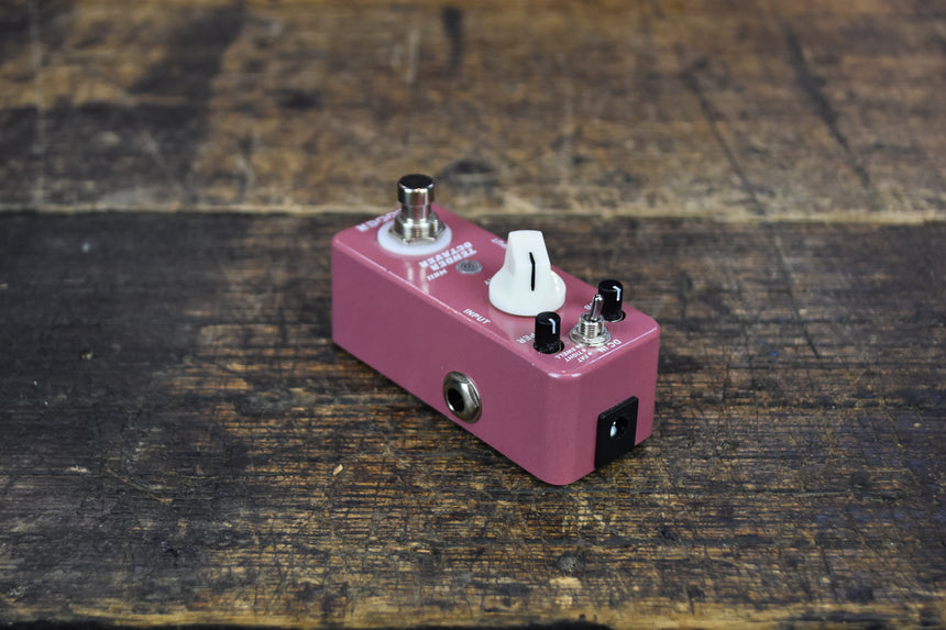 Mooer Tender Octaver MKII 2010s - Pink