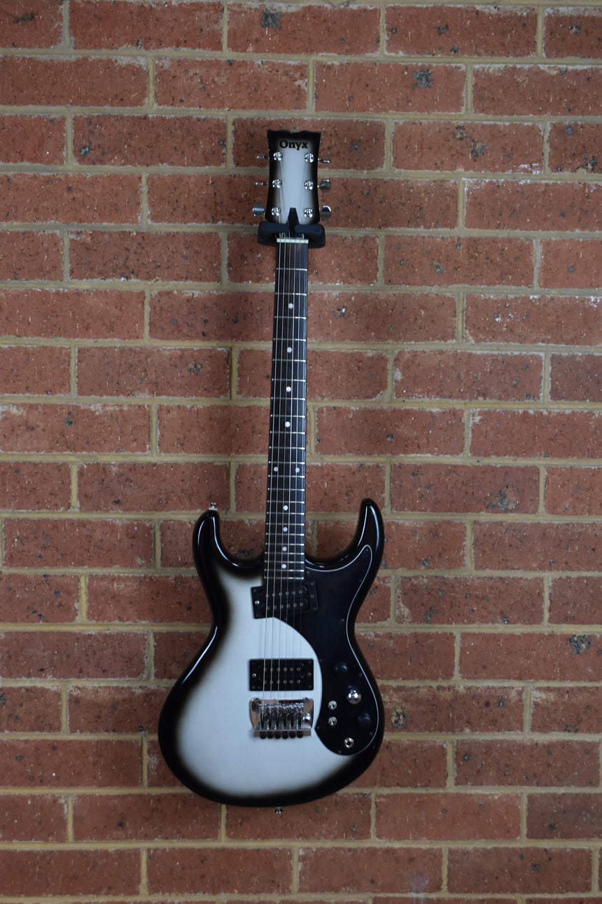 Onyx Mosrite 90's - Black and Silver Burst