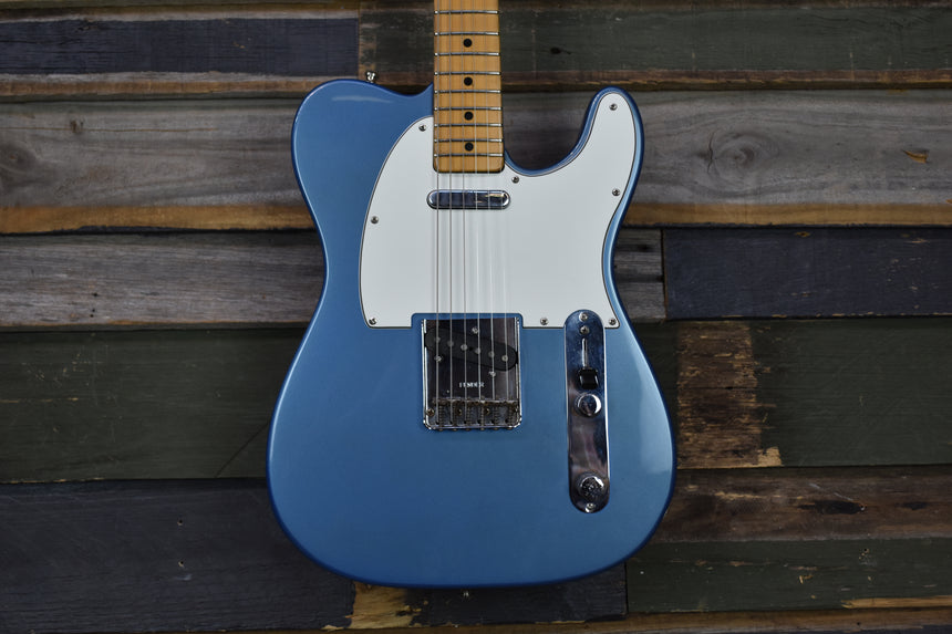 Fender  Telecaster w/ OHSC 1975 Lake Placid Blue