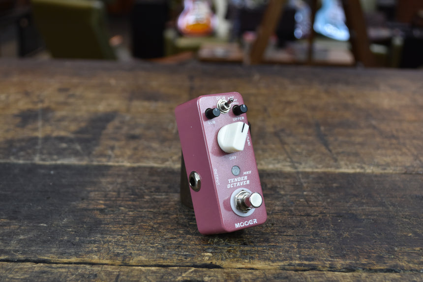 Mooer Tender Octaver MKII 2010s - Pink