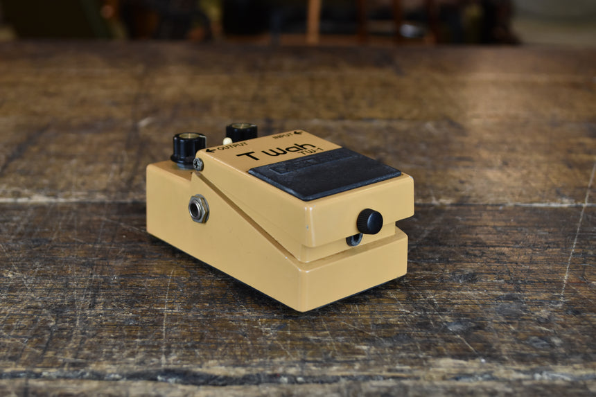 Boss TW-1 T Wah (Black Label) 1983 - Yellow