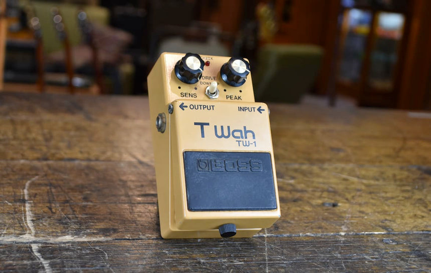 Boss TW-1 T Wah (Black Label) 1983 - Yellow